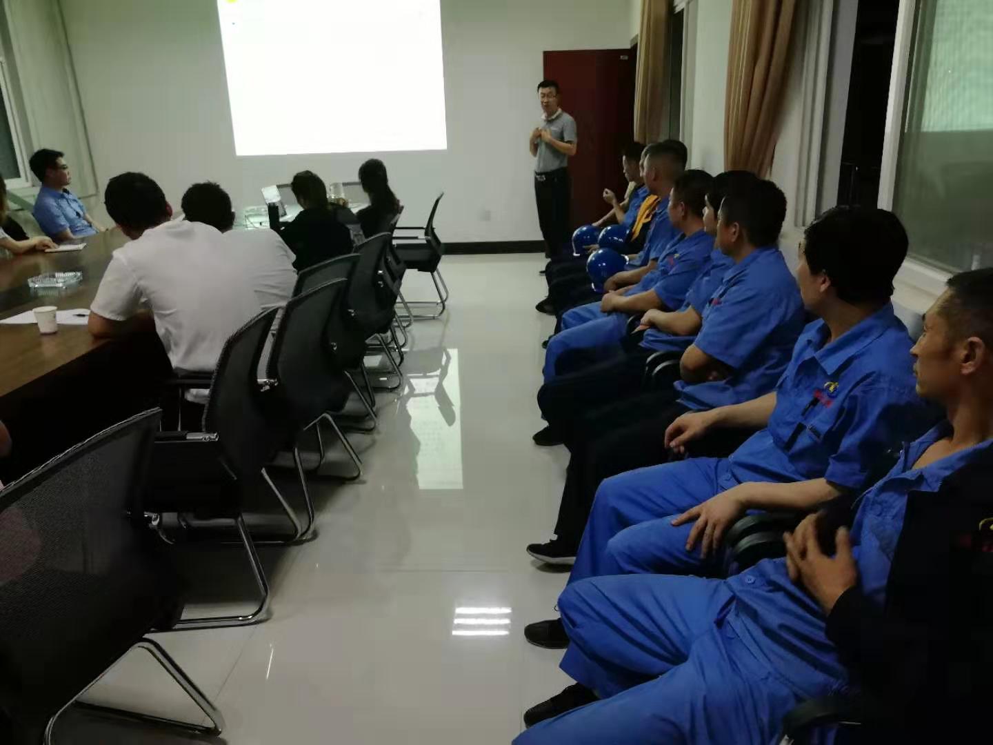 Ա����ְϵ����ѵ֮������������������̬ʵ�ָ�������