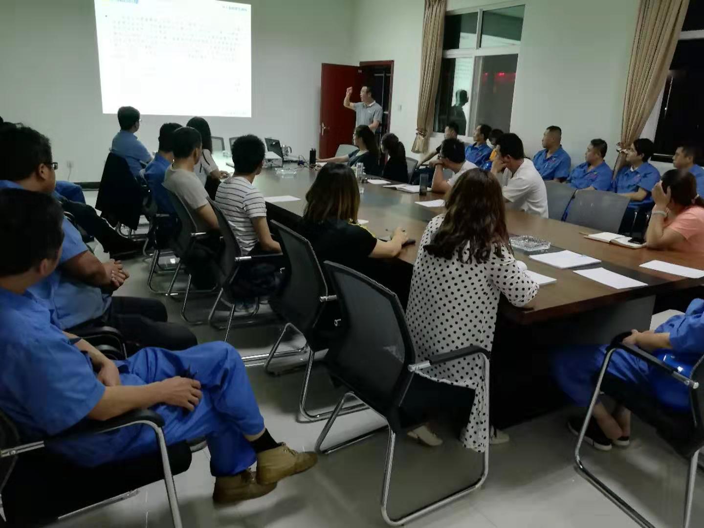 Ա����ְϵ����ѵ֮������������������̬ʵ�ָ�������