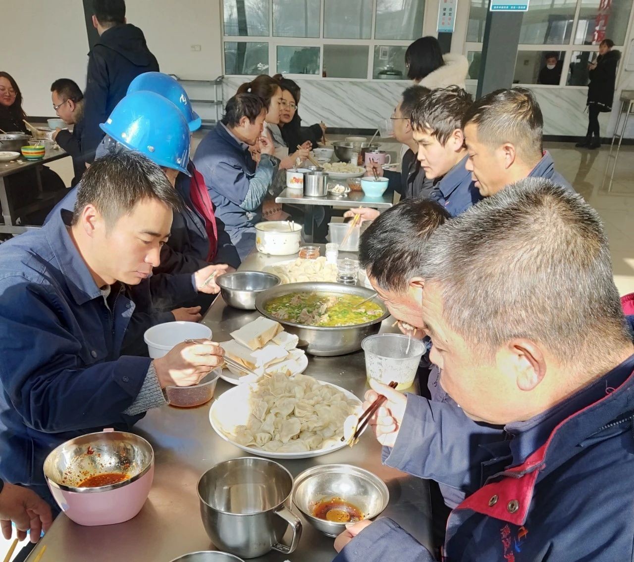 ��ů�����ѽ� ����ͷ����ҹ�����¼��ڷ�ò