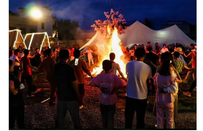 ����ͷ����ҹ�����¼��ڽ���ح2024�����Ž������������֮�ģ��Ŷ�֮��